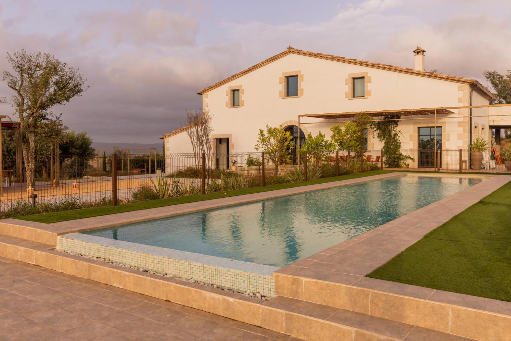 Can Bufi Espectacular Casa Con Piscina Interior Ягостера Екстериор снимка